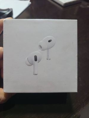 AirPods Pro naushniklari