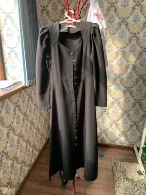 Чёрный платье