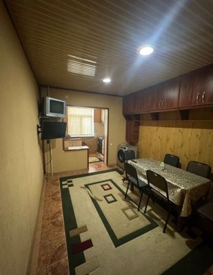 Megaplanet Savdo Markazi Yunusobod metro yaqnida kvartira