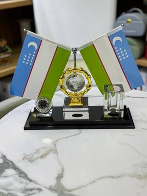 Настольные органайзер из хрусталь и мрамора для боссы