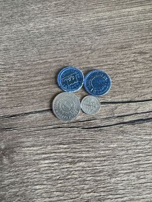 Архивные жетоны метро и заведения сизам