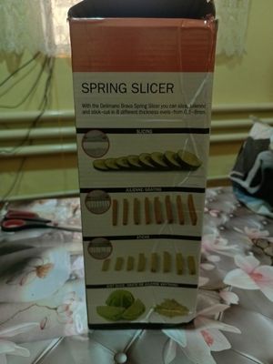 Продаётся аппарат SPRING SLICER , для нарезки овощей.