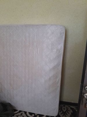 Komplekt mebel sotiladi 3 oy ishlatilgan