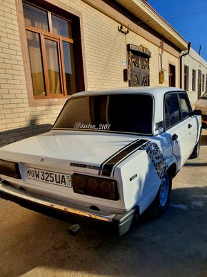 Lada vaz 2107...