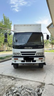 Isuzu furgon 2019