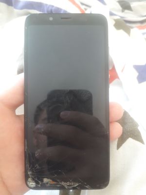 redmi 7A  xotira 16gb ekrani singan narxi 180