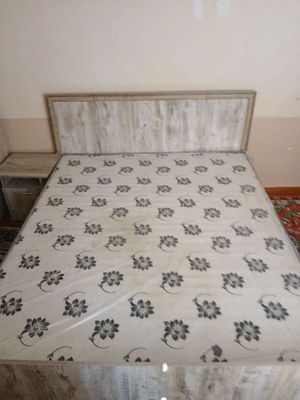 Кровать двуспальная