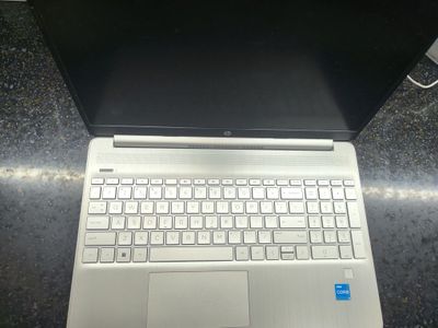 HP notbuk Core i3