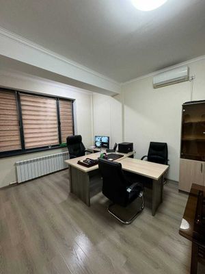 Срочно сдается в аренду офис 110 м² в Яккасарае, 1 этаж, 1600 у.е.4