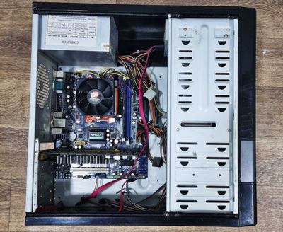 Продаю AMD Athlon II X2 215/Foxconn AM2/Nvidia GeForce 9600gt/DDR2