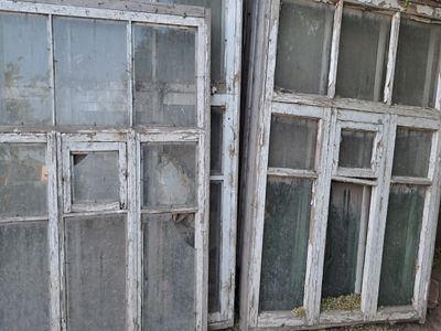 Жайдан шыккан айна сатылады