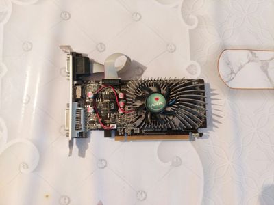 Продам видеокарту GT220 1G