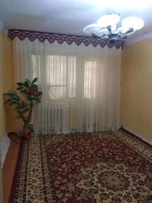 дом находятся город Карши 3 х ко. цена договарная