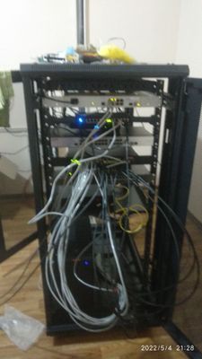 Server, Set, kamera oʻrnatish xizmati