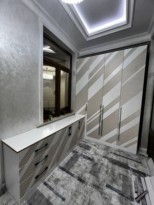 Мебель на заказ цена от 120$ до 180$.
