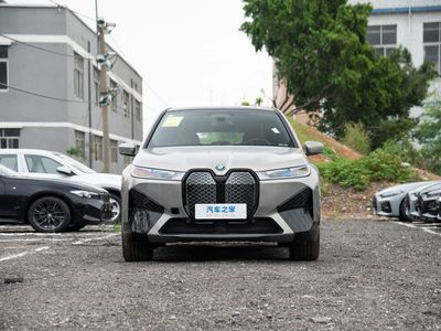 BMW IX year 2025