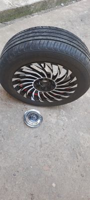 Maybach diska baloni bilan sotiladi. R15