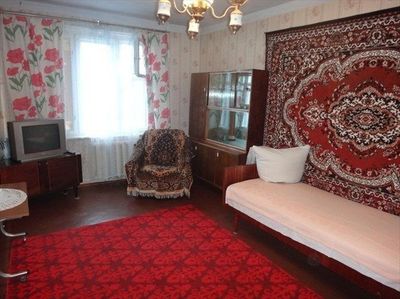 Маклерсиз кизларга ижара