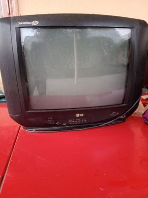 LG TELEVIZOR ishlaydi 2000 yil