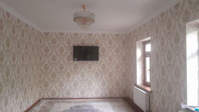 Tez va arzon narxda 3 xoʻjalik uchun moslashgan qulay uy sotiladi