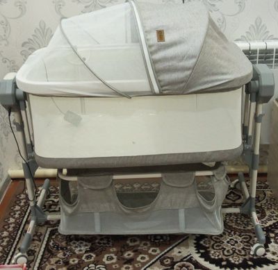yangi qushiq kuylaydi,pulti bor pasha xonasi bor