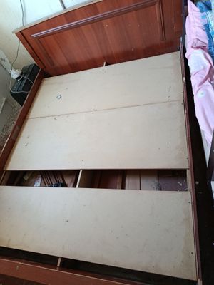 кровать двуспальная