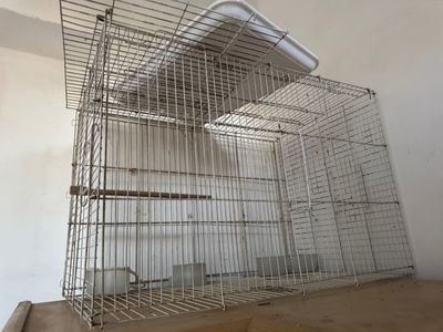 Продается попугайная клетка не новая