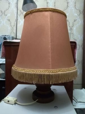 Лампа настольная,на деревянном основании. СССР.