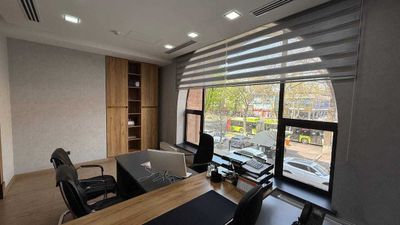 Сдается офис 20 комнат с ремонтом. Ор-р: Ул Навои