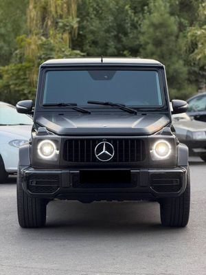 Mercedes Benz G500