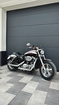 Harley Davidson Sportster XL1200 Custom