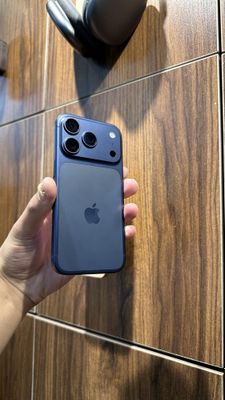 iphone 17 pro sim 256gb 100% 6 sikil Naxt va Nasiya savdo