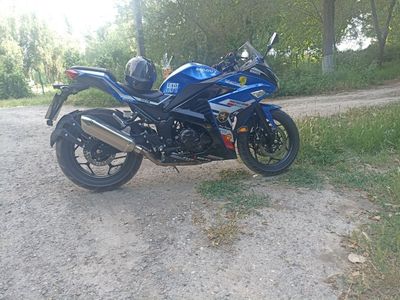 Kawasaki ninja 200