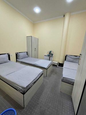 hostel kunlik qulay narxlarda dombrabodta