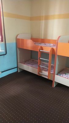 Икки этажли крават сотилади
