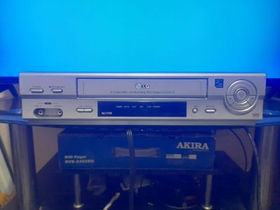 LG videomaginitafon sotiladi