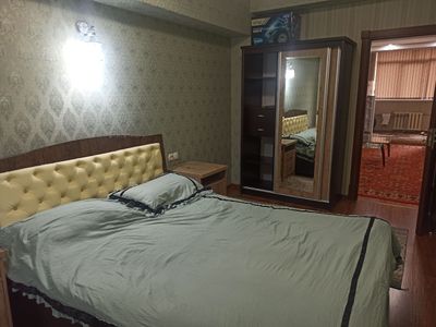 Milliy bog‘ metroga bir daqiqa yo‘lda kvartira bezmakler xazayinsiz