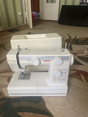 Швейная машинка Janome