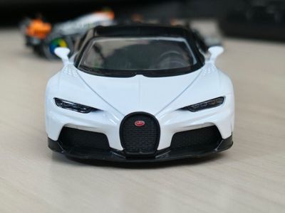 Bugatti Chiron Supersport 1/38 Kinsmart