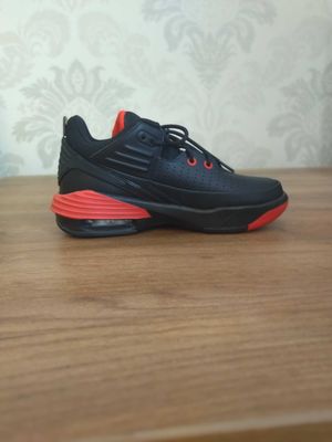 Кроссовки Jordan Nike оригинал новы