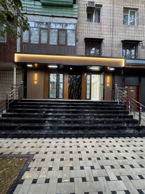ЦУМ Централ Банк | 108кв - нежилое помещение вдоль дороги Продажа