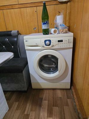 "LG" автомат кир ювиш машинаси сотилади