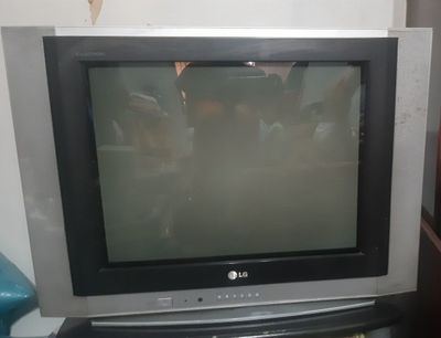 продам телевизор