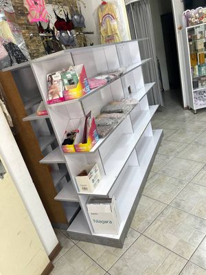 Витринные полки для магазина
