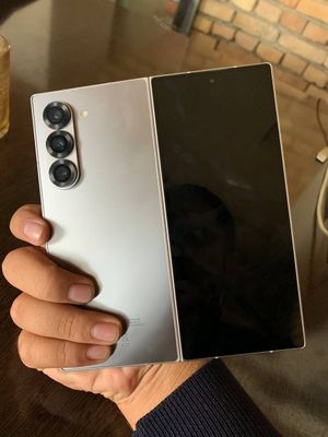 Samsung z fold 6