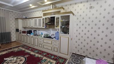 Кухня сотилади крашенная