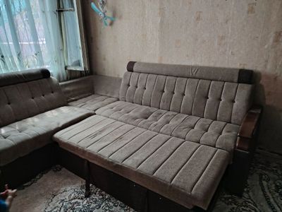 Срочно! продам, уголок+ кресло