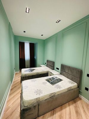 Продается 4ком м.Ойбек/Ул.Афросиаб 100м² ор-р: "Узбегим"