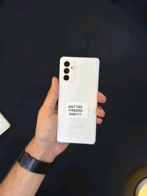 Samsung A 82