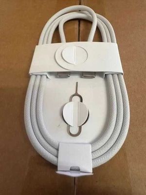 Original Apple USB‑C dan USB‑C ga (To'qilgan) sim 1 metr. Apple zavod.